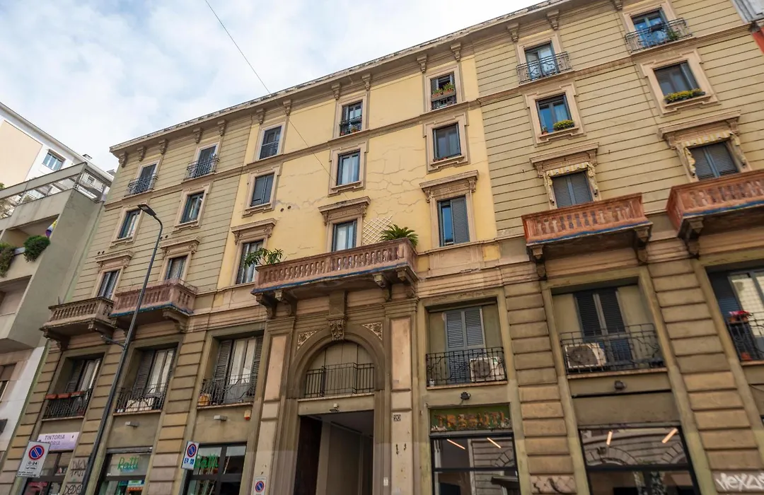 Lecco, 20 - In The Heart Of The Rainbow District-1